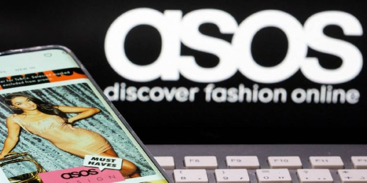ASOS: lujo digital bajo escrutinio aduanero