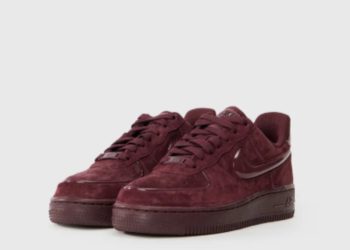 Las Nike Air Force 1 ’07 en color vino revelan su atractivo visual