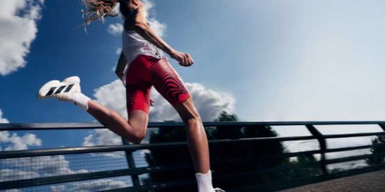 Adidas AG anuncia alianza estratégica con Glo Brands B.V.