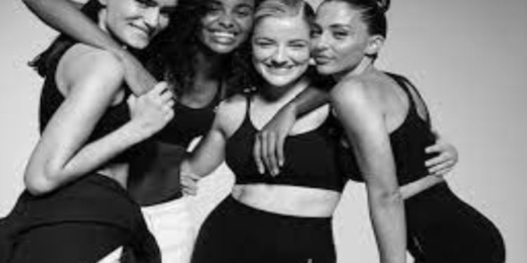 La moda deportiva femenina de Calvagni celebra segundo aniversario en Argentina