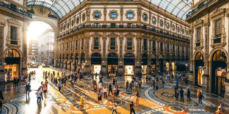 El Lujo se Transforma: De Posesiones a Experiencias y Bienes Raíces