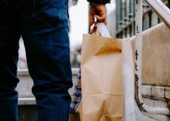 Frenazo minorista en la eurozona: moda a contracorriente