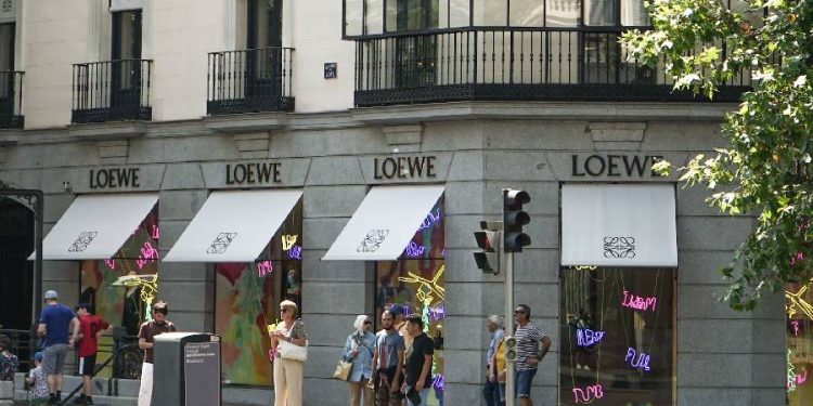 Loewe, Gucci y Chloé: Sancionadas por la comisión europea
