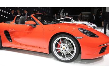 PORSCHE