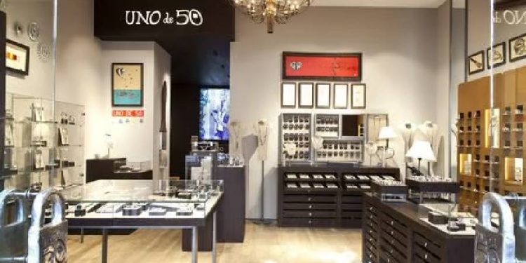 La marca española Unode50 desembarca en Argentina y apuesta por Unicenter