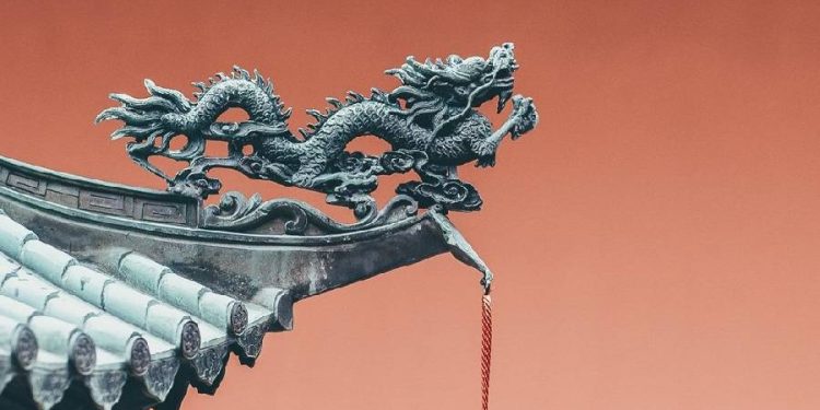 Puente aéreo a Europa: descuentos, tiempos y retrocesos en la moda china