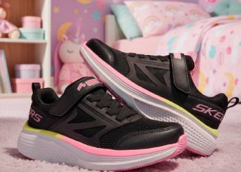 Skechers revoluciona el calzado infantil con zapatillas inteligentes que nunca se pierden