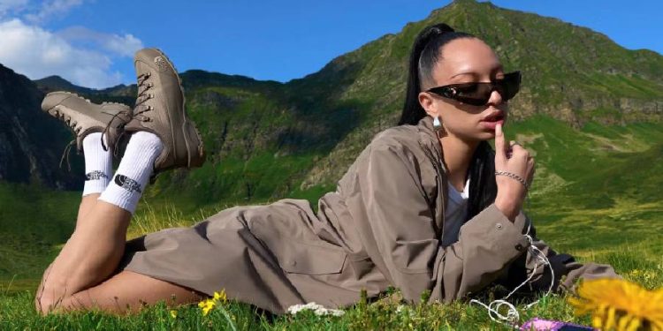 The North Face y “Touch Grass” : Desconexión que transforma