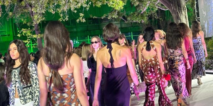 Falabella Fashion Live debuta en Chile y marca un hito en la moda latinoamericana