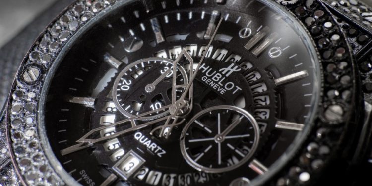 Hublot renace en Cancún: una boutique que fusiona arte y lujo