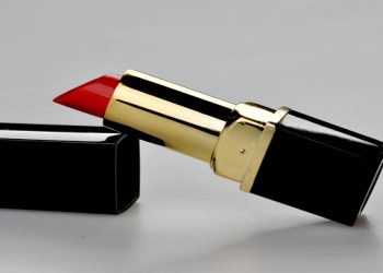 Louis Vuitton conquista el mercado de belleza con su primera línea de maquillaje agotada en días