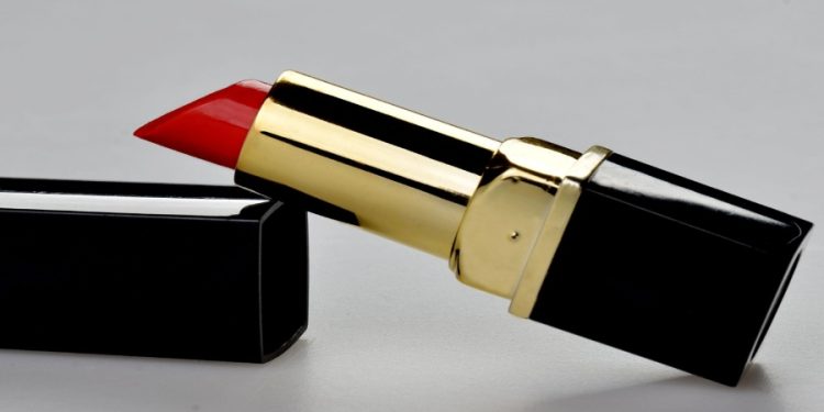 Louis Vuitton conquista el mercado de belleza con su primera línea de maquillaje agotada en días