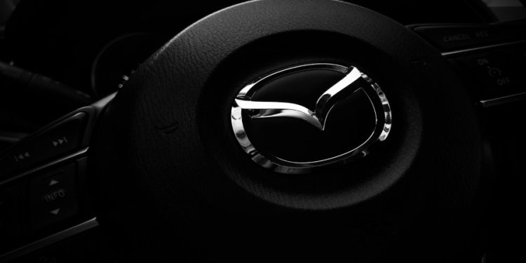 Mazda Vision-X Coupe: el futuro del diseño y la movilidad híbrida