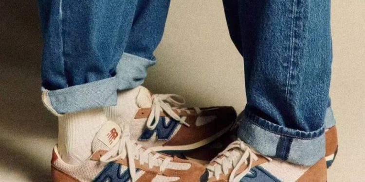 Colaboración entre New Balance y Sézane define moda deportiva