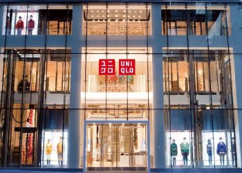 Fast-Retailing-eleva-su-meta-de-emisiones-al-30-para-2030