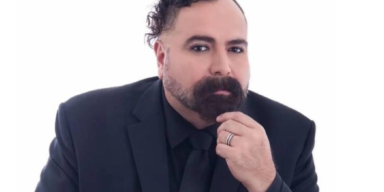 Héctor Terrones, mago del corset: legado de un icono de la moda mexicana