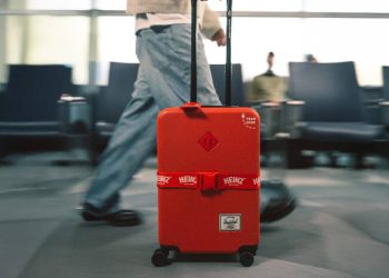 Heinz transforma su kétchup en equipaje de edición limitada con Herschel
