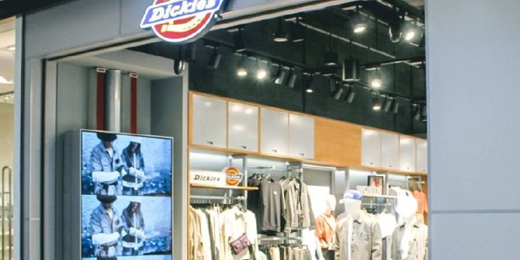 Ogoza revoluciona el ‘streetwear’ trayendo Dickies a España