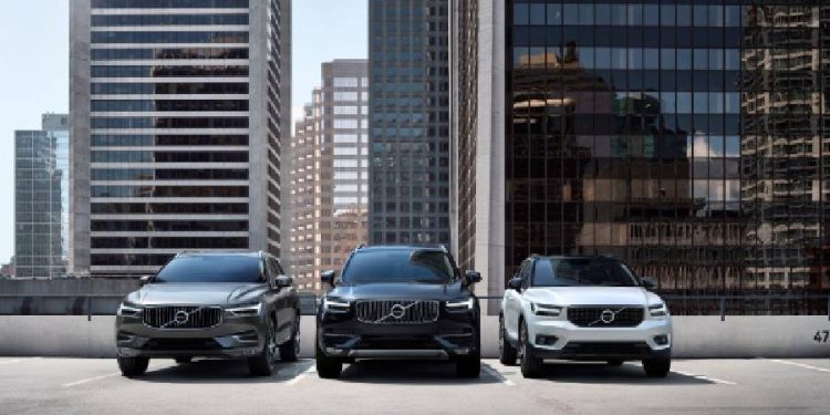 Guía definitiva para elegir carro en el Salón del Automóvil 2025