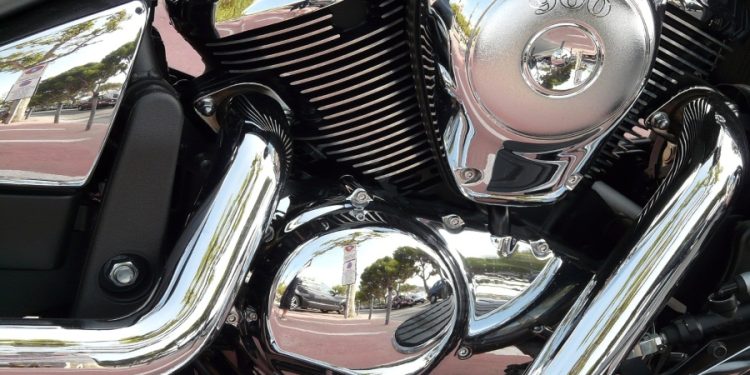 El Kawasaki Brusky 125 llega como una propuesta inesperada dentro del catálogo de la marca japonesa