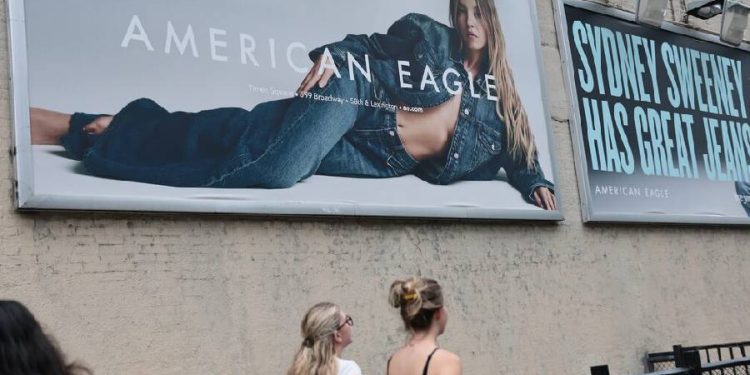 American Eagle levanta el ánimo y eleva previsiones pese a caída de beneficios