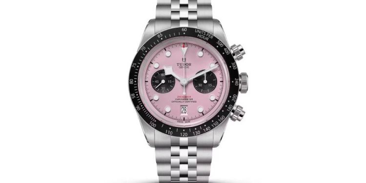 Beckham celebra la MLS con un reloj icónico en rosa