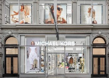 Capri redefine su estrategia tras vender Versace y acelera con Michael Kors