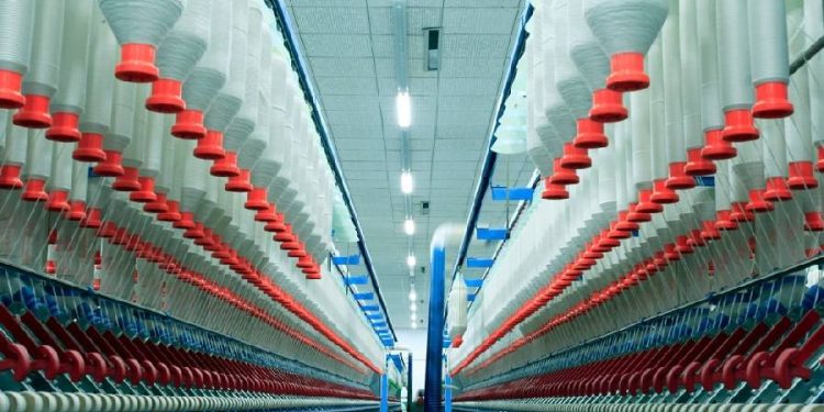 China rebaja aranceles a textiles clave para 2026