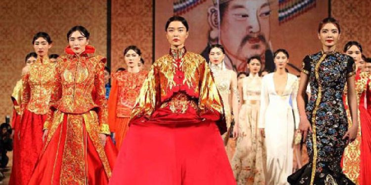 China: crecimiento 4,9% en 2025 y frenazo para 2026