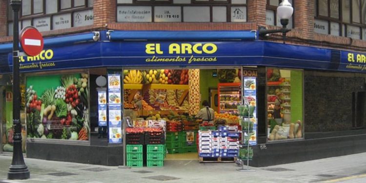 El adiós de El Arco: Crisis en el retail asturiano