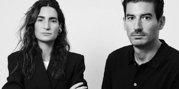 Ganni refuerza su liderazgo con tres fichajes de Prada, Balmain y Estée Lauder