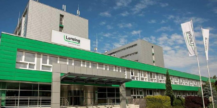 Lenzing reestructura su liderazgo; Aggarwal deja el cargo en 2026