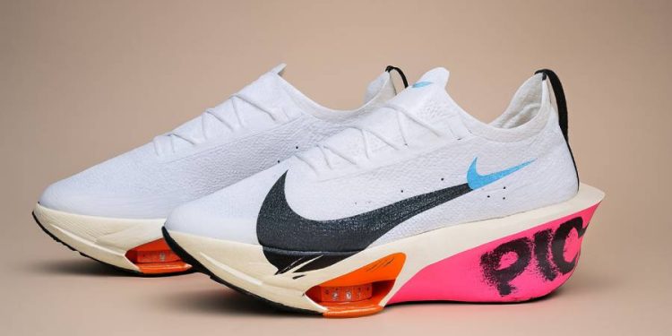 NIKE