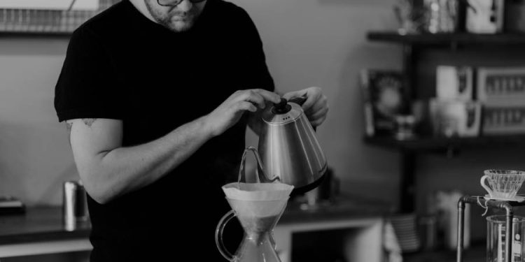 Agua filtrada como experiencia gastronómica: Modelo que transforma bares y restaurantes en Uruguay