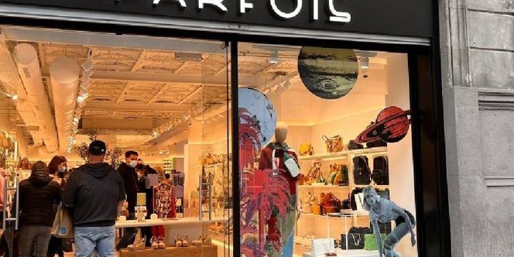 Parfois amplía su alcance con un flagship en Atenas