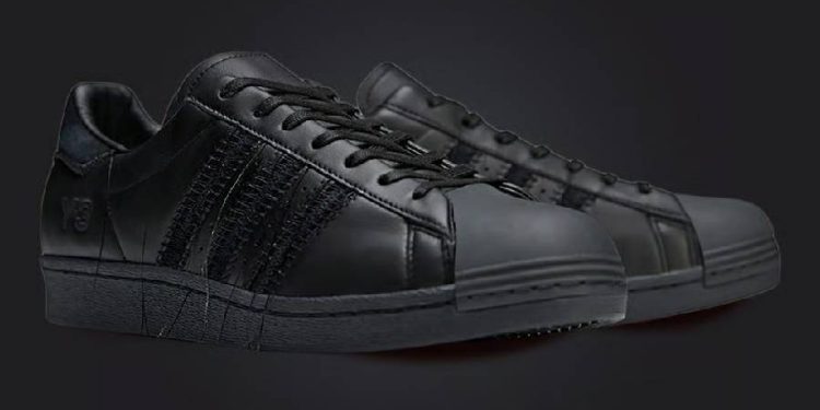 Superstar Lux Core Black: la elegancia deportiva que redefine la sneakers