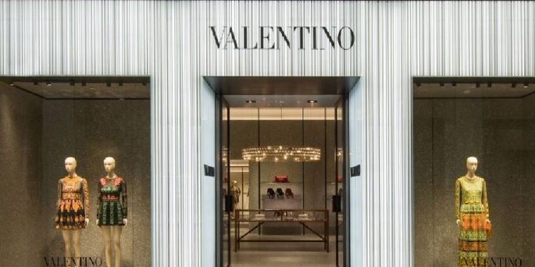 Valentino refuerza su liderazgo: Laurent Bergamo y un nuevo director de merchandising