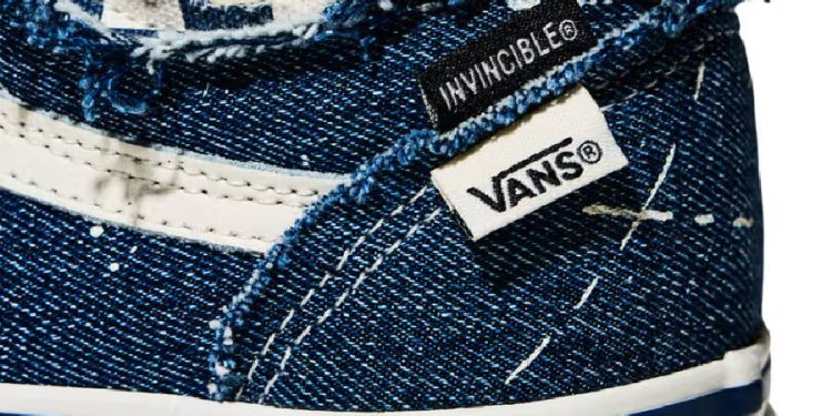 Vans x INVINCIBLE: vaqueras deshilachadas que inspiran