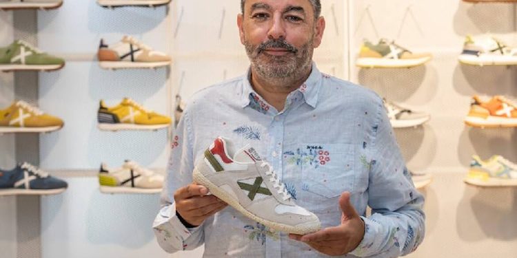 Xavier Berneda: el zapatero que hizo volar a Munich