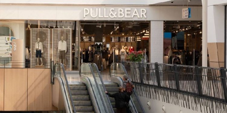 Rivoli y Santander compran AireSur: Hito en el Retail 2026