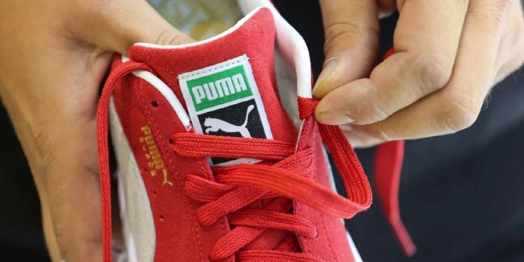 Anta evalúa comprar el 29% de Puma a los Pinault