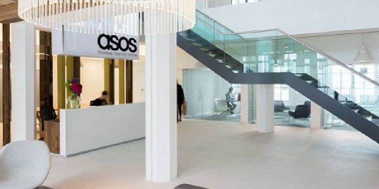 Asos refuerza su lucha contra las devoluciones en UK