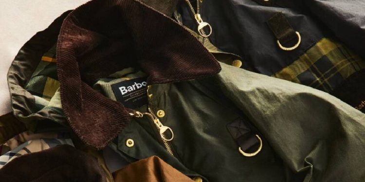 Barbour rompe la barrera de los 400 millones