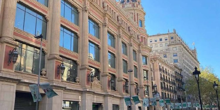 Barcelona: Trono del Retail