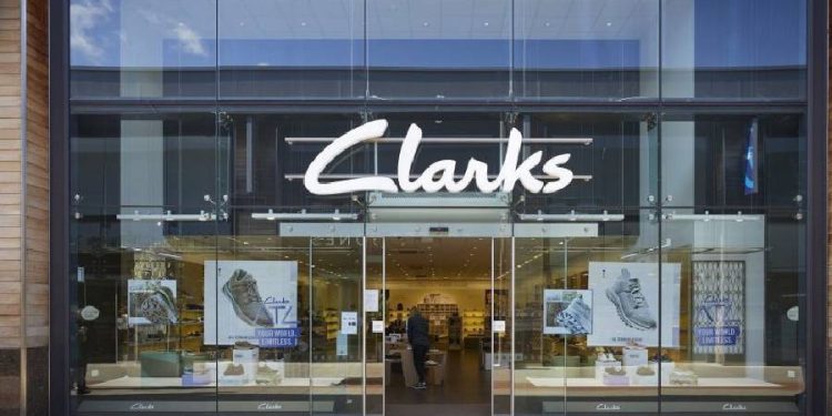 Clarks pisa fuerte en España: nueva estrategia y tiendas