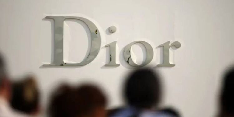 Dior regresa a su logo original y celebra su legado