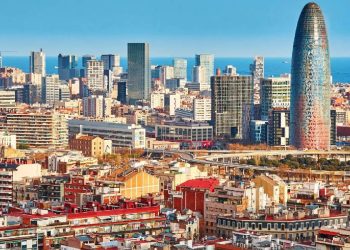 El 'retail' desbanca a la vivienda en Barcelona