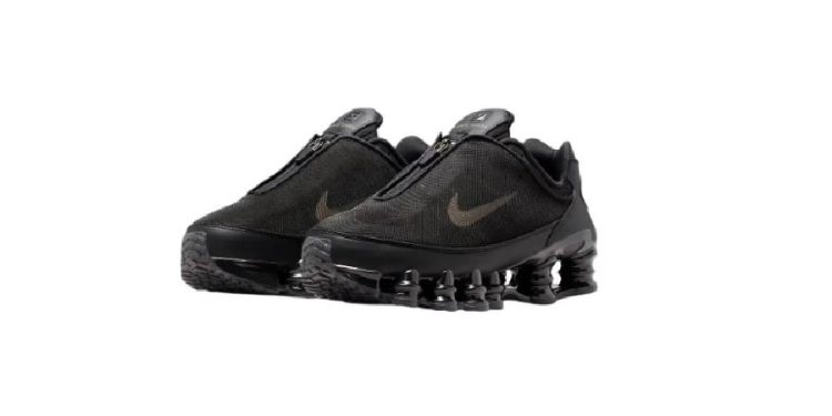 NIKE
