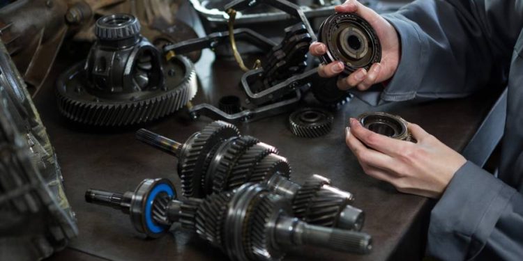 Automotriz en expansión, reglas en debate