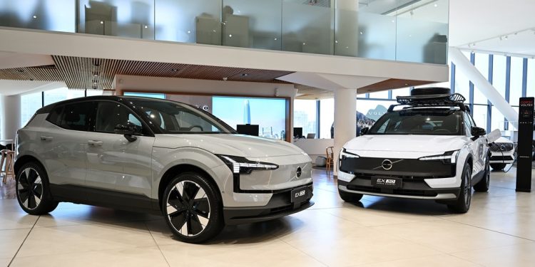 Volvo cierra un año histórico y lidera la transición eléctrica en Chile